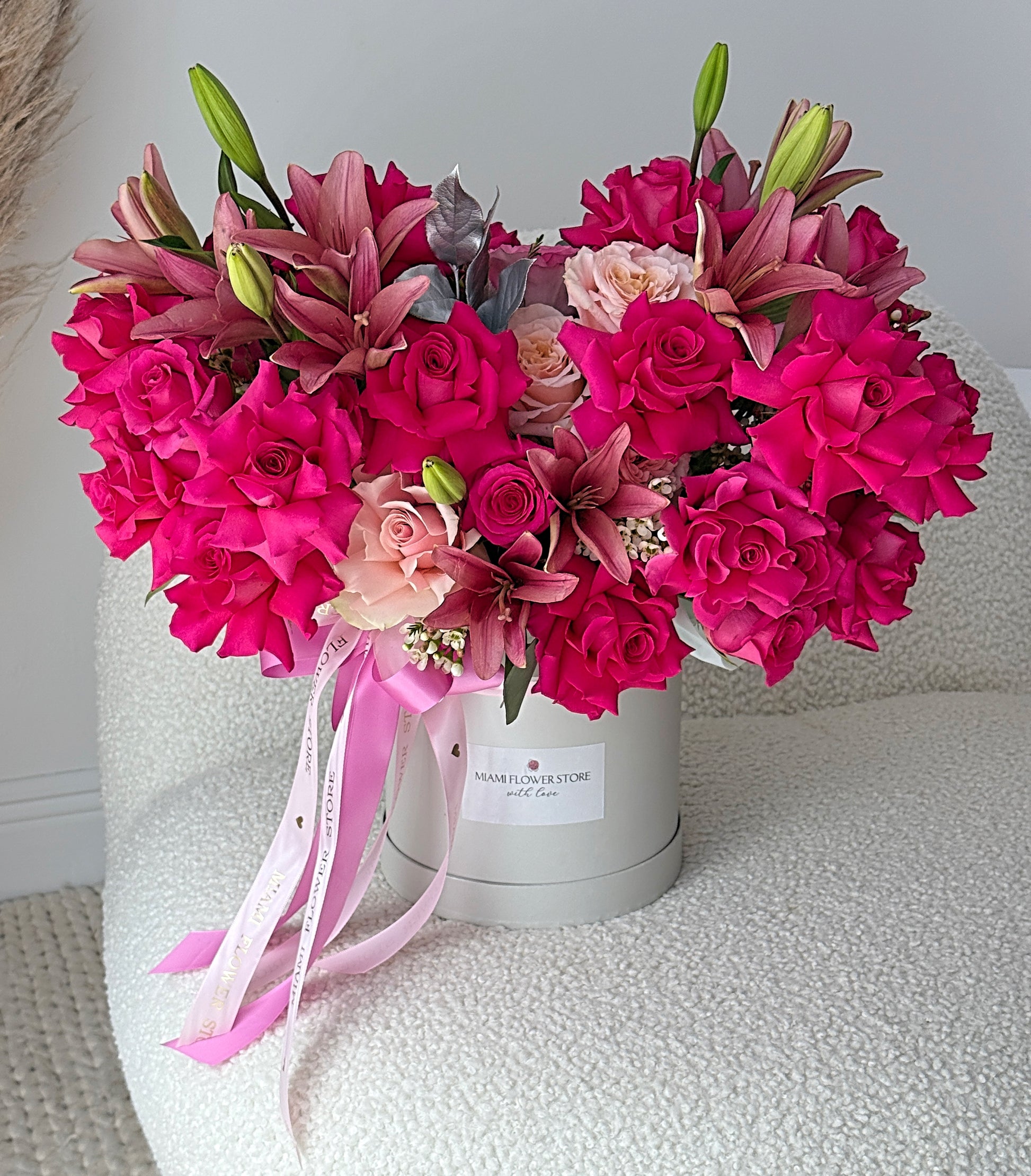 Lilies And Hot Pink Roses In A Box - Miami Flower Store Same-Day Delivery Fort Lauderdale Brickell Aventura Las Olas Hallendale Beach Hollywood Sunny Isles