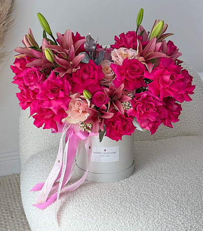 Lilies And Hot Pink Roses In A Box - Miami Flower Store Same-Day Delivery Fort Lauderdale Brickell Aventura Las Olas Hallendale Beach Hollywood Sunny Isles