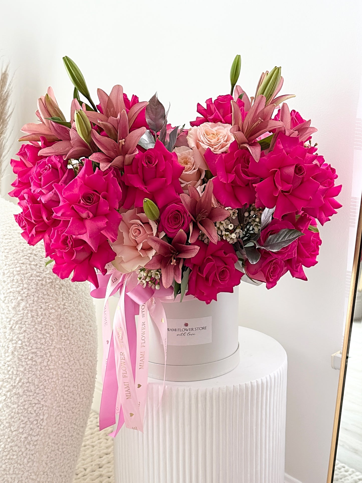 Lilies And Hot Pink Roses In A Box - Miami Flower Store Same-Day Delivery Fort Lauderdale Brickell Aventura Las Olas Hallendale Beach Hollywood Sunny Isles