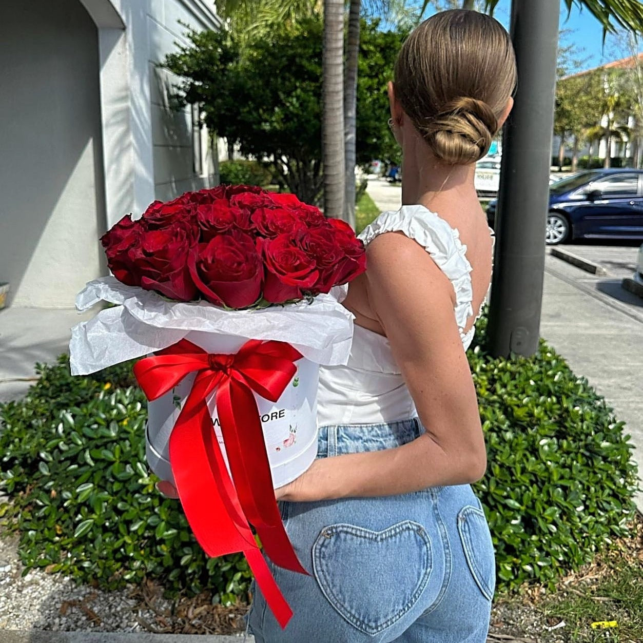 Red Roses Flower Bouquet In Box - Miami Flower Store Delivery Fort Lauderdale