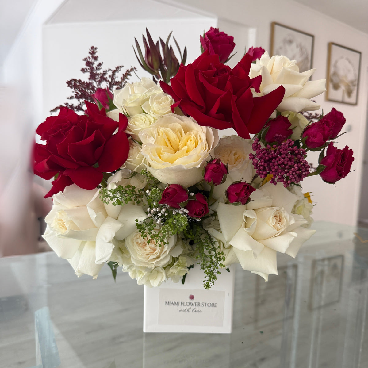 White & Red Table Centerpiece| Flowers For Decor