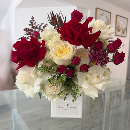 White & Red Table Centerpiece| Flowers For Decor