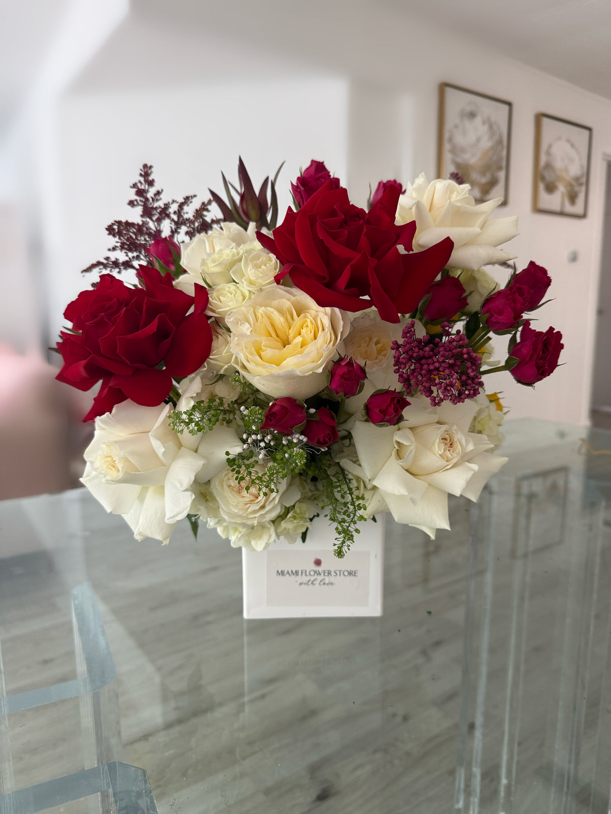 White & Red Table Centerpiece| Flowers For Decor