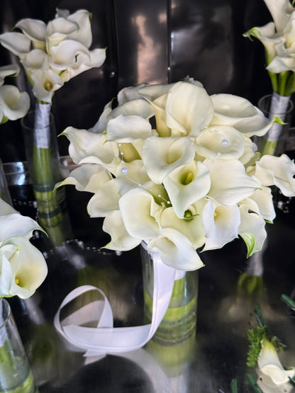 Bridal Bouquet From White Calla Lilies/ Wedding Callas Lilies Bouquet - Miami Flower Store Same-Day Delivery Fort Lauderdale Brickell Aventura Las Olas Hallendale Beach Hollywood Sunny Isles