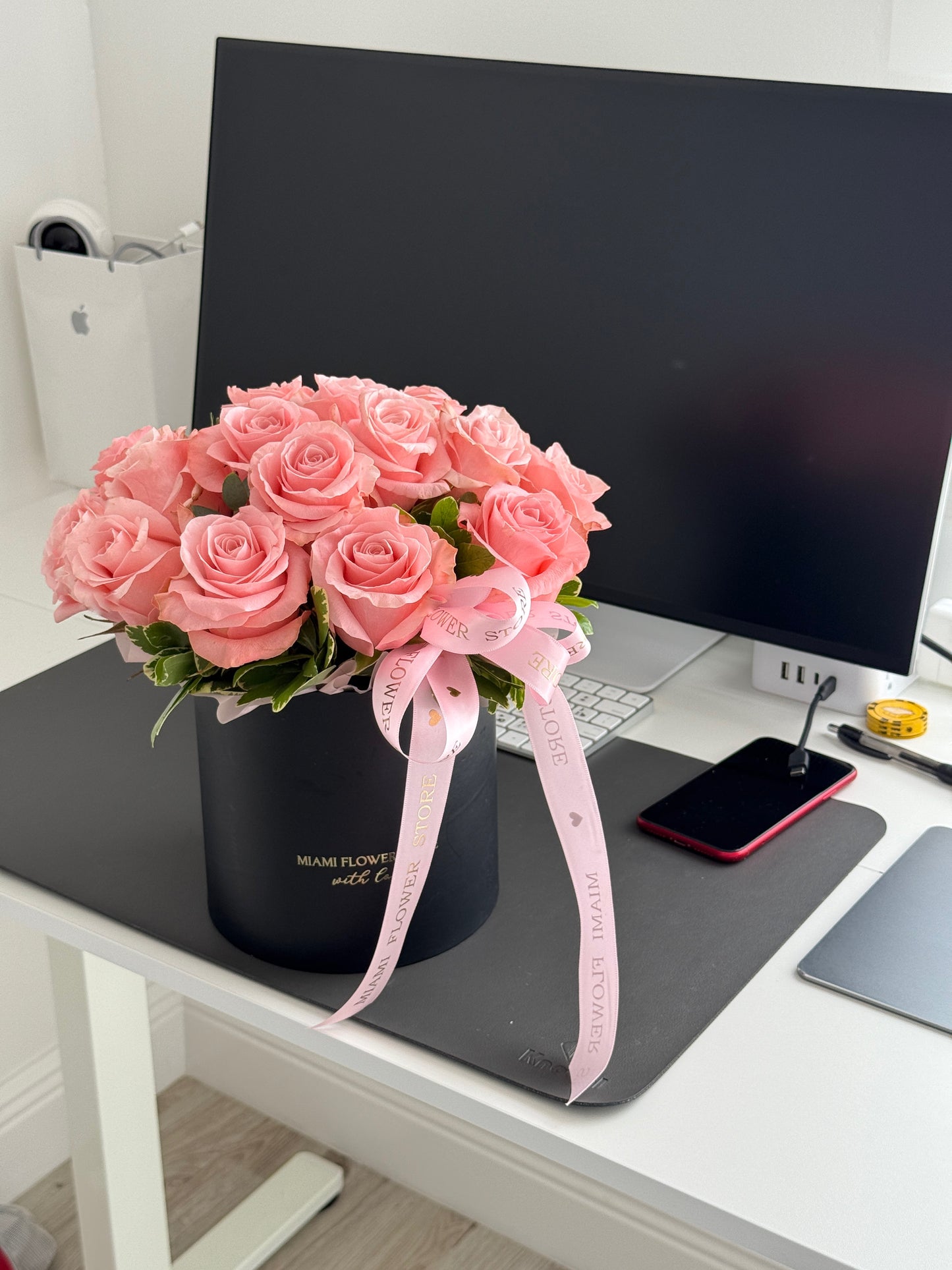 Birthday Flower Bouquet In A Black Box| Birthday Flowers For Man - Miami Flower Store Same-Day Delivery Fort Lauderdale Brickell Aventura Las Olas Hallendale Beach Hollywood Sunny Isles