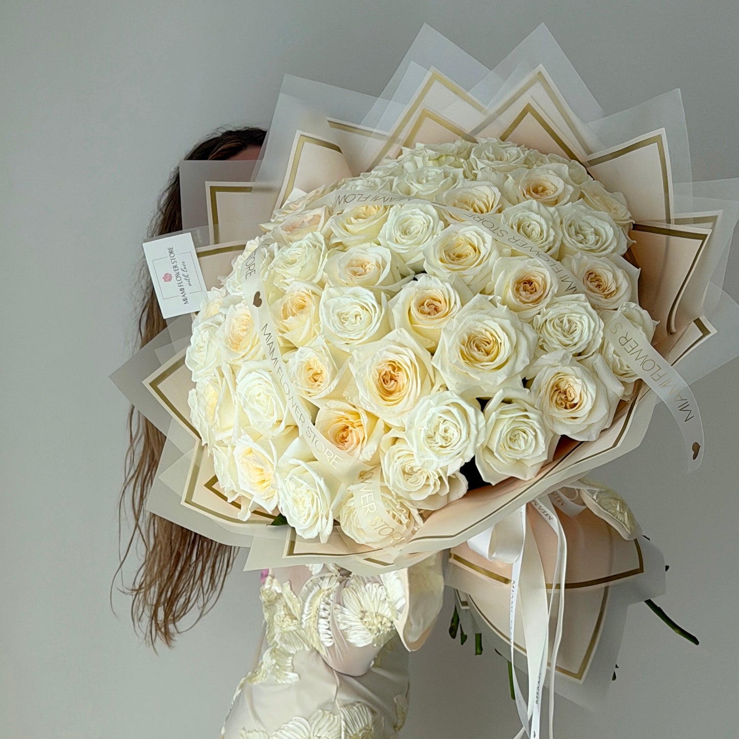Creamy Rose Flower Bouquet - Miami Flower Store Same-Day Delivery Fort Lauderdale Brickell Aventura Las Olas Hallendale Beach Hollywood Sunny Isles