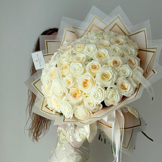 Creamy Rose Flower Bouquet - Miami Flower Store Same-Day Delivery Fort Lauderdale Brickell Aventura Las Olas Hallendale Beach Hollywood Sunny Isles