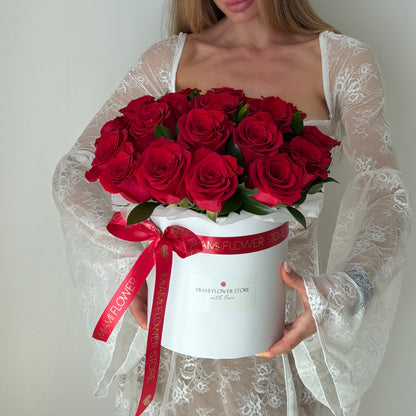 Red Roses Flower Bouquet In Box - Miami Flower Store Same-Day Delivery Fort Lauderdale Brickell Aventura Las Olas Hallendale Beach Hollywood Sunny Isles