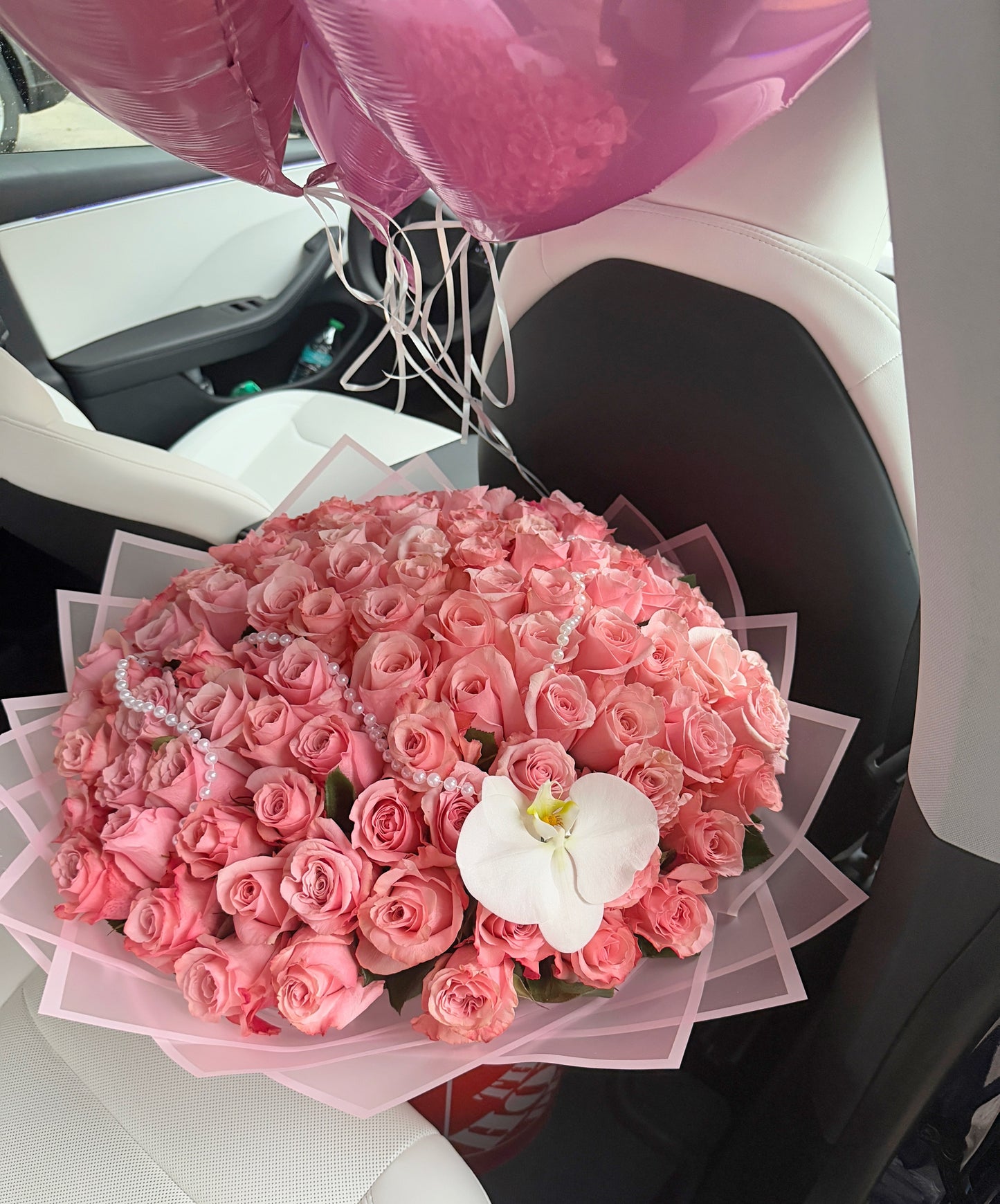 Classic Pink Rose Flower Bouquet - Miami Flower Store Same-Day Delivery Fort Lauderdale Brickell Aventura Las Olas Hallendale Beach Hollywood Sunny Isles