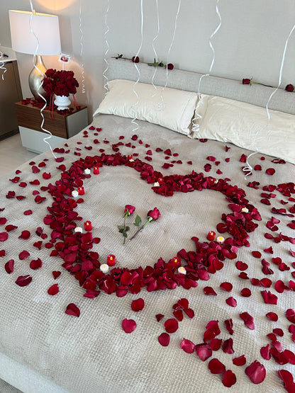 Romantic Room Decoration, 100 Red Rose Bouquet, Petals, Balloons, Candles & Chocolate - Miami Flower Store Delivery Fort Lauderdale