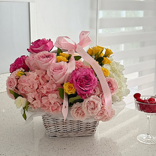 Hydrangea And Rose Basket - Miami Flower Store Same-Day Delivery Fort Lauderdale Brickell Aventura Las Olas Hallendale Beach Hollywood Sunny Isles