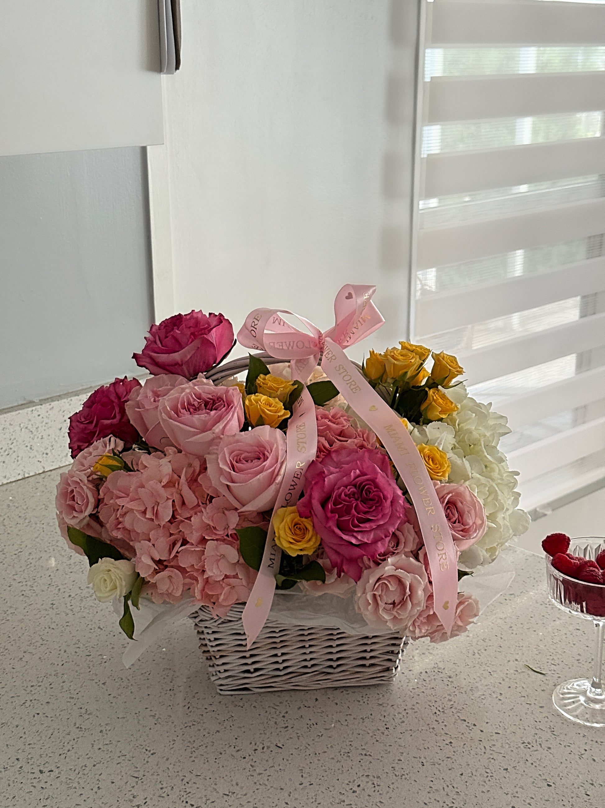 Hydrangea And Rose Basket - Miami Flower Store Same-Day Delivery Fort Lauderdale Brickell Aventura Las Olas Hallendale Beach Hollywood Sunny Isles