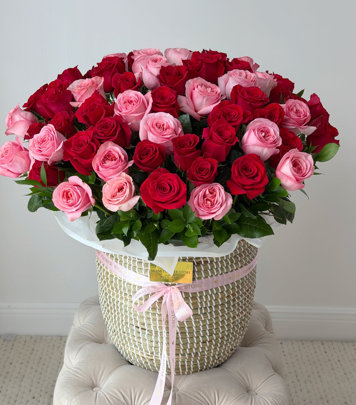 Luxury Pink & Red Rose Basket In Miami/75 Rose Bouquet Long Stem