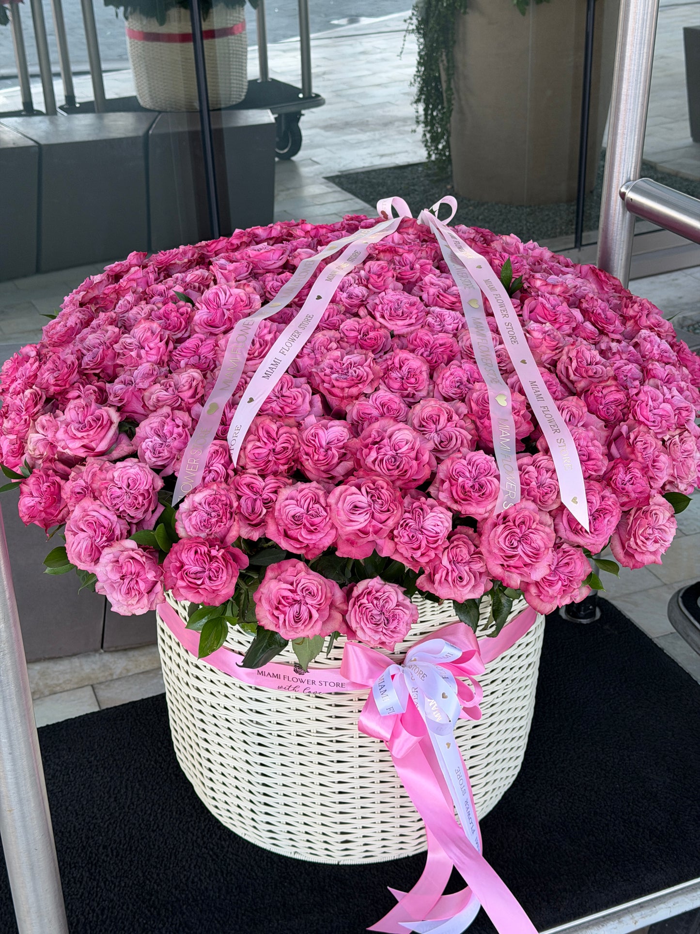 Pink Roses Flower Basket - Miami Flower Store Same-Day Delivery Fort Lauderdale Brickell Aventura Las Olas Hallendale Beach Hollywood Sunny Isles