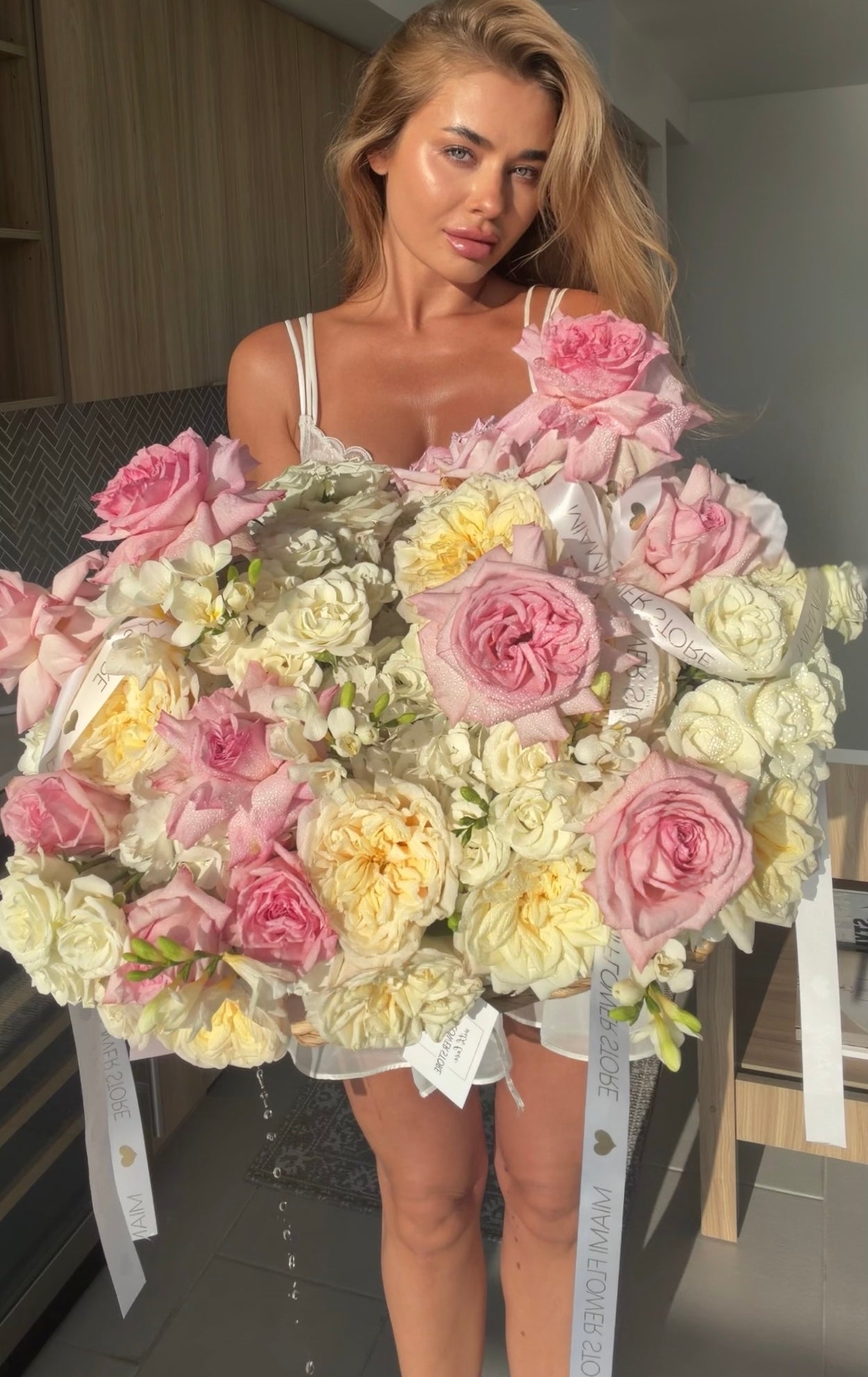 Yellow, White And Pink Roses Bouquet In A Basket - Miami Flower Store Same-Day Delivery Fort Lauderdale Brickell Aventura Las Olas Hallendale Beach Hollywood Sunny Isles