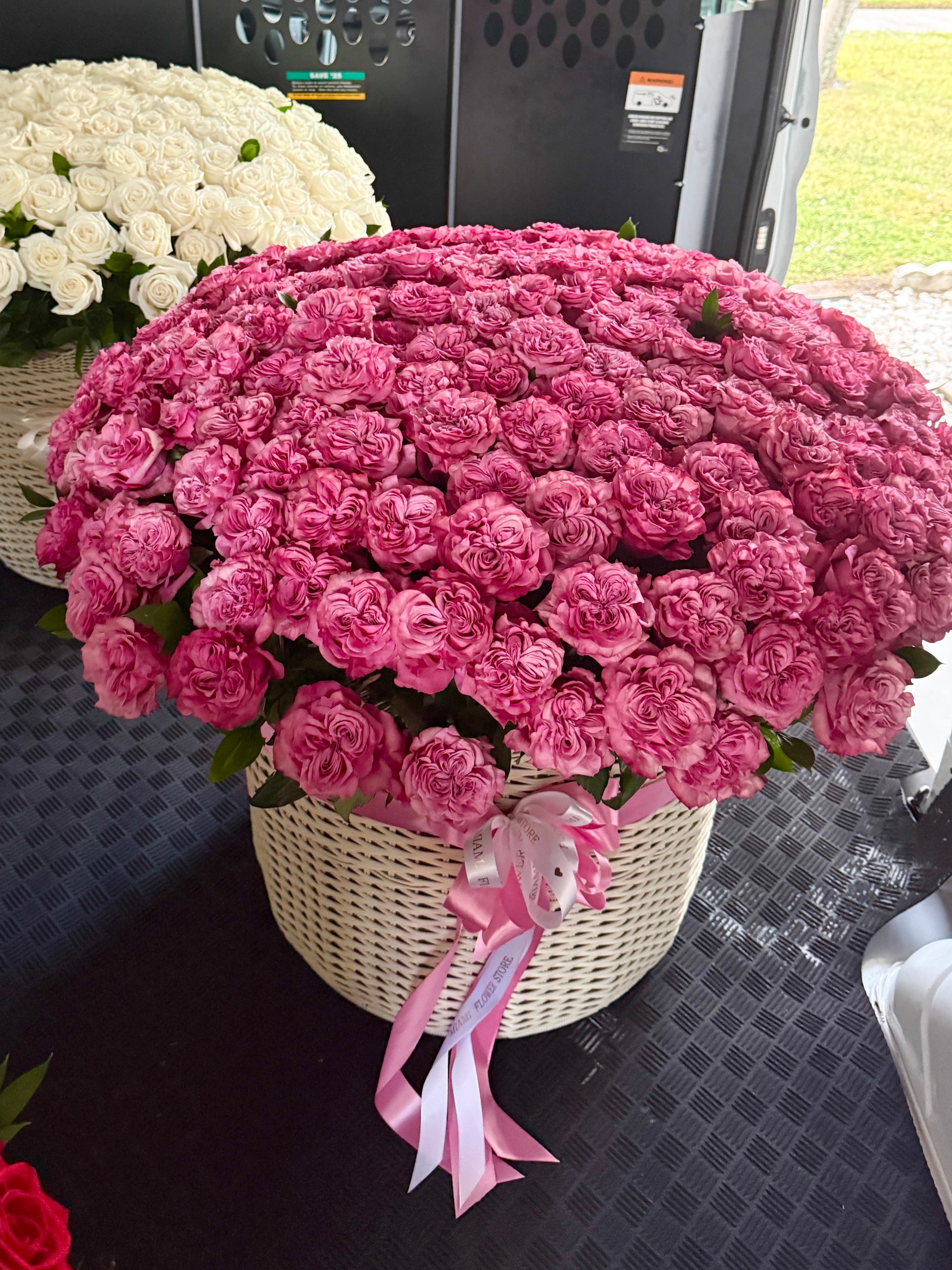 Pink Roses Flower Basket - Miami Flower Store Same-Day Delivery Fort Lauderdale Brickell Aventura Las Olas Hallendale Beach Hollywood Sunny Isles