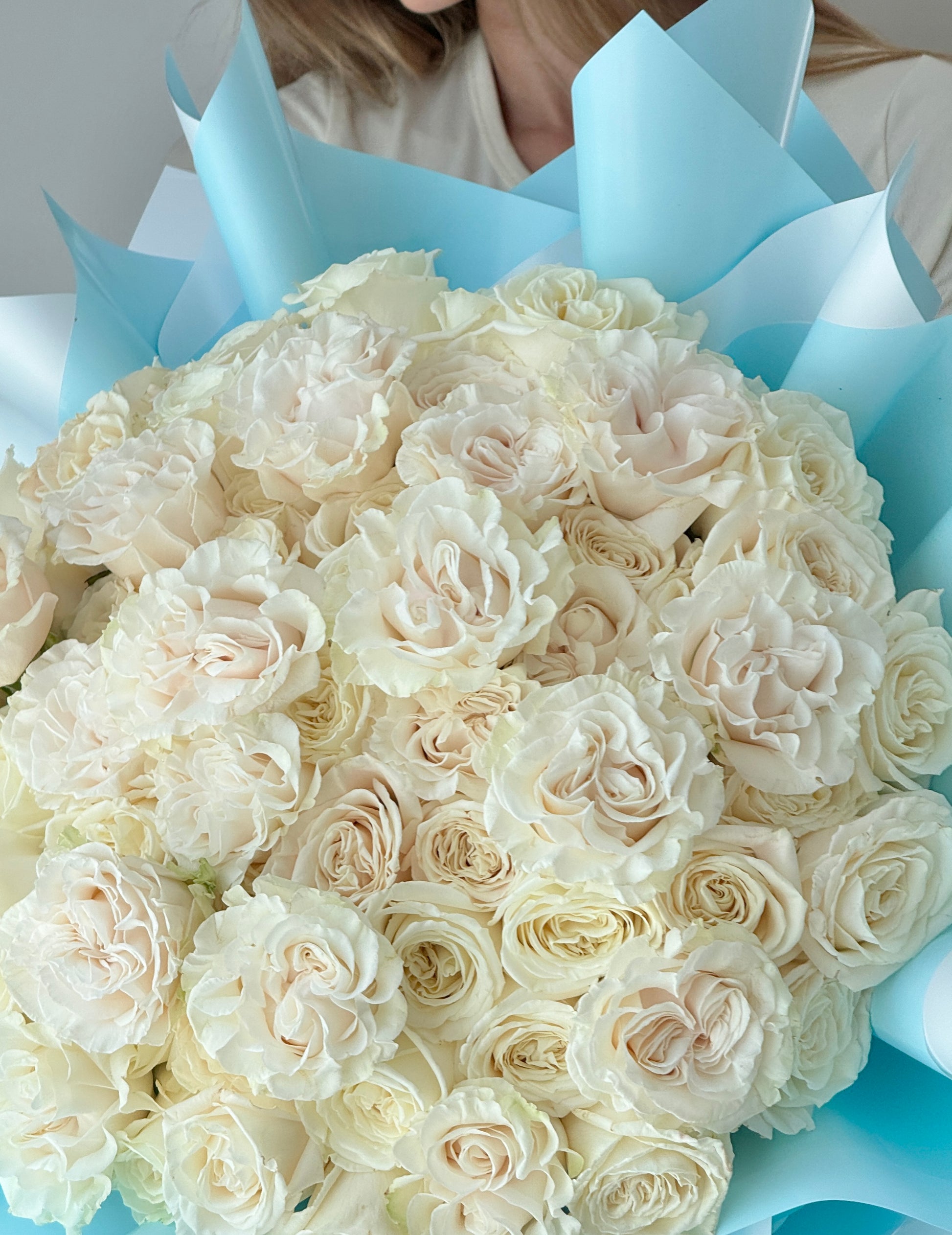 50 White Garden Rose Flower Bouquet - Miami Flower Store Delivery Fort Lauderdale