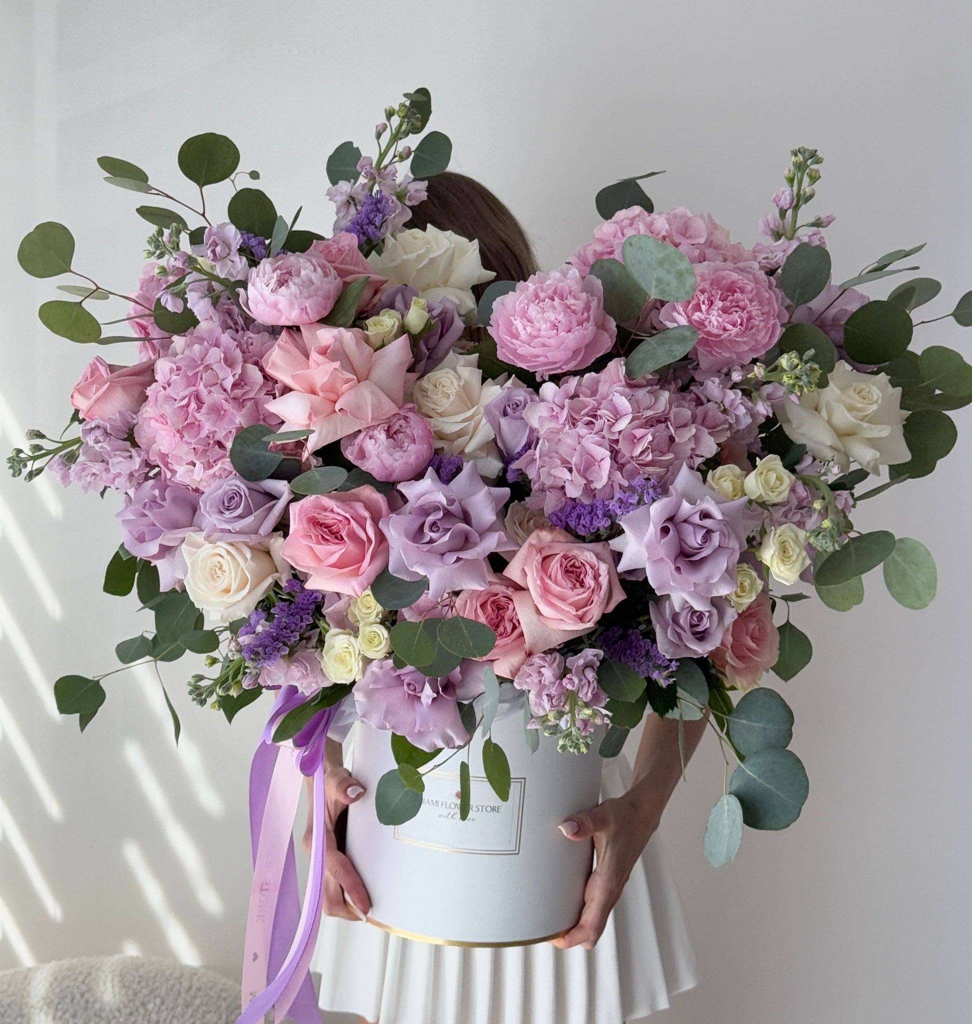 lavender luxury flower arrangement Mix of Pink Roses, Lilies & Carnations in Luxury Box
