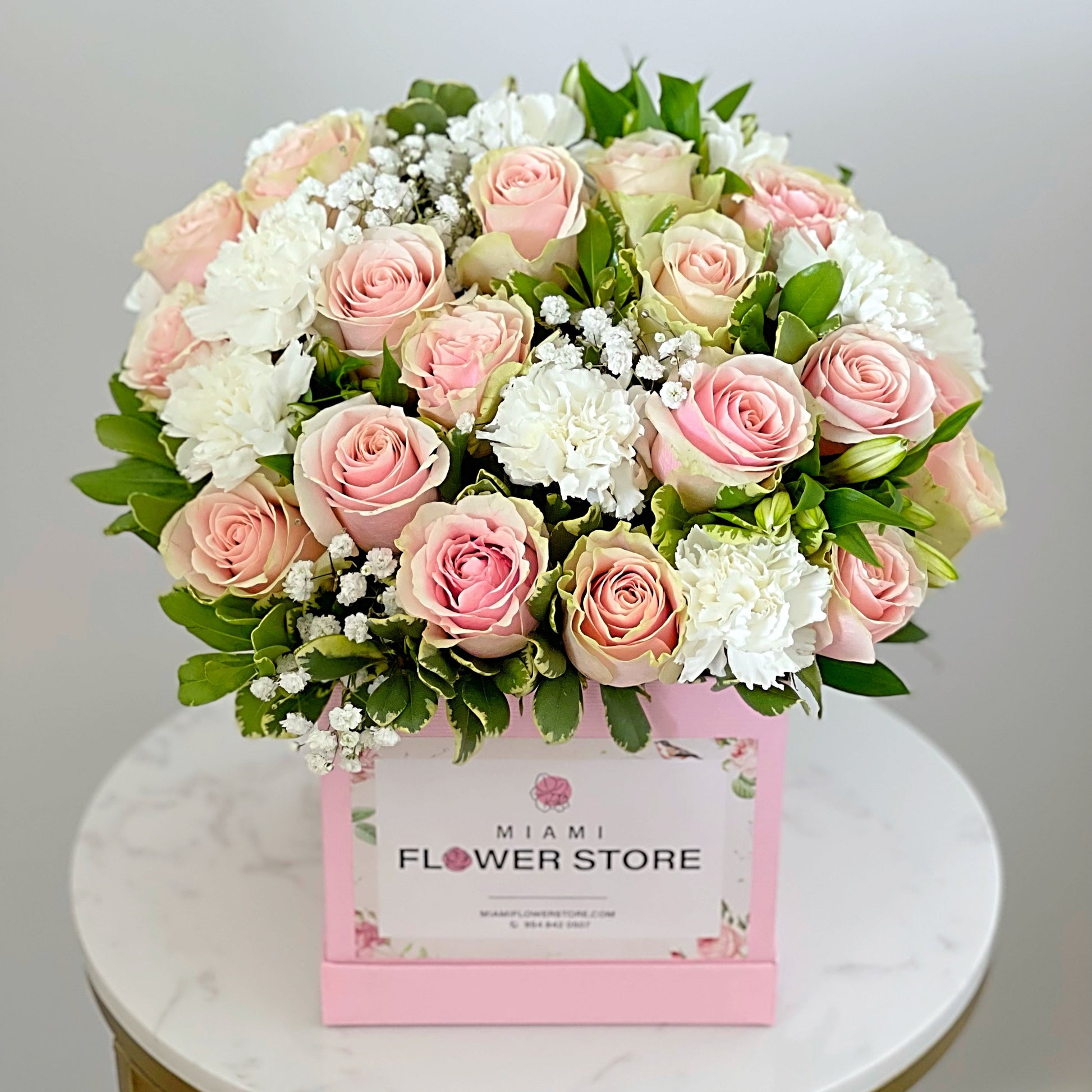 White And Red Roses In A Box - Miami Flower Store Same-Day Delivery Fort Lauderdale Brickell Aventura Las Olas Hallendale Beach Hollywood Sunny Isles