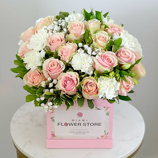 White And Red Roses In A Box - Miami Flower Store Same-Day Delivery Fort Lauderdale Brickell Aventura Las Olas Hallendale Beach Hollywood Sunny Isles