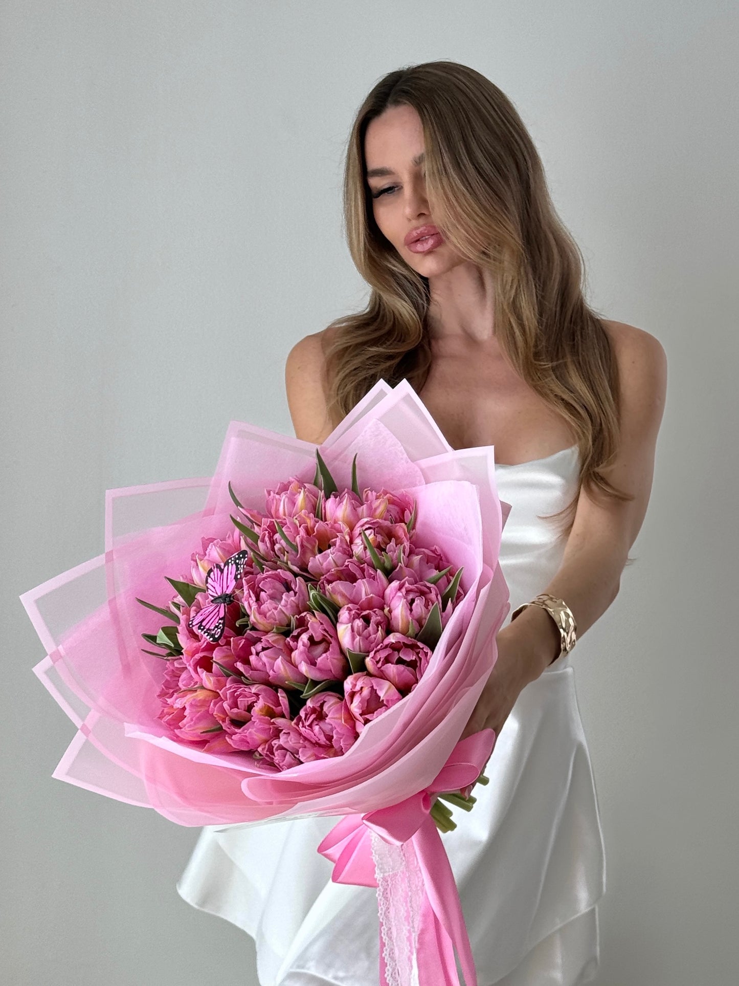 30 Bright Pink Tulip Flower Bouquet - Miami Flower Store Same-Day Delivery Fort Lauderdale Brickell Aventura Las Olas Hallendale Beach Hollywood Sunny Isles