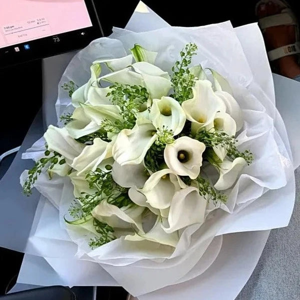 Calla Lilies Flower Bouquet Of 30 White Callas - Miami Flower Store Delivery Fort Lauderdale