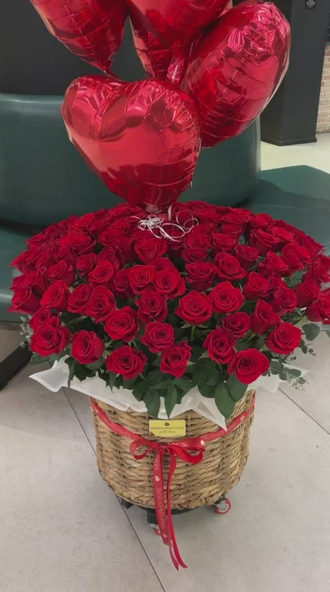 The Best 100 Red Roses Basket In Miami & Red Balloons - Miami Flower Store Same-Day Delivery Fort Lauderdale Brickell Aventura Las Olas Hallendale Beach Hollywood Sunny Isles