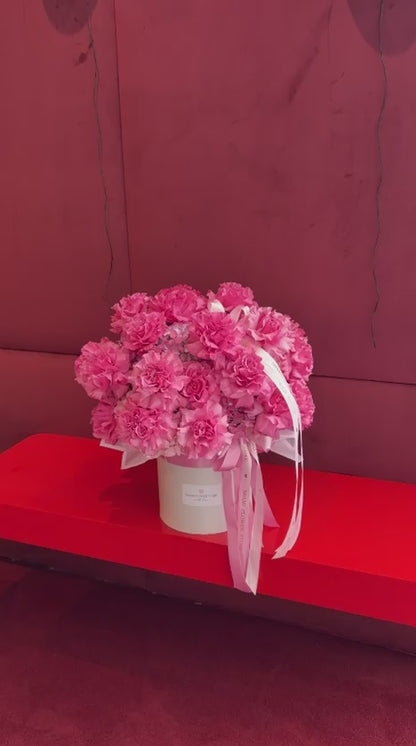 Pink Rose Arrangement With Hydrangea In A Box/ Cherry Garden - Miami Flower Store Same-Day Delivery Fort Lauderdale Brickell Aventura Las Olas Hallendale Beach Hollywood Sunny Isles